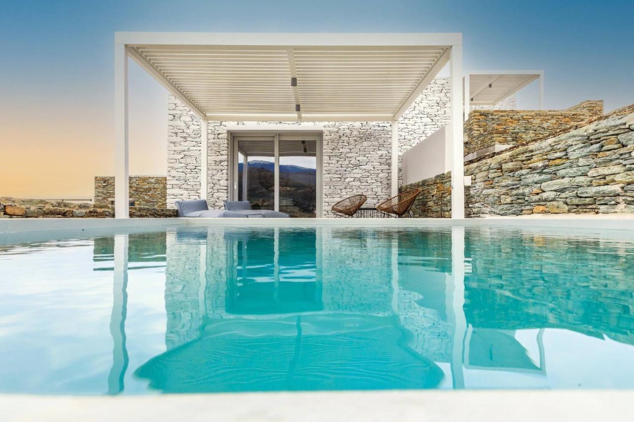 Iliades Luxury Boutique Suites Batsi  Exterior photo