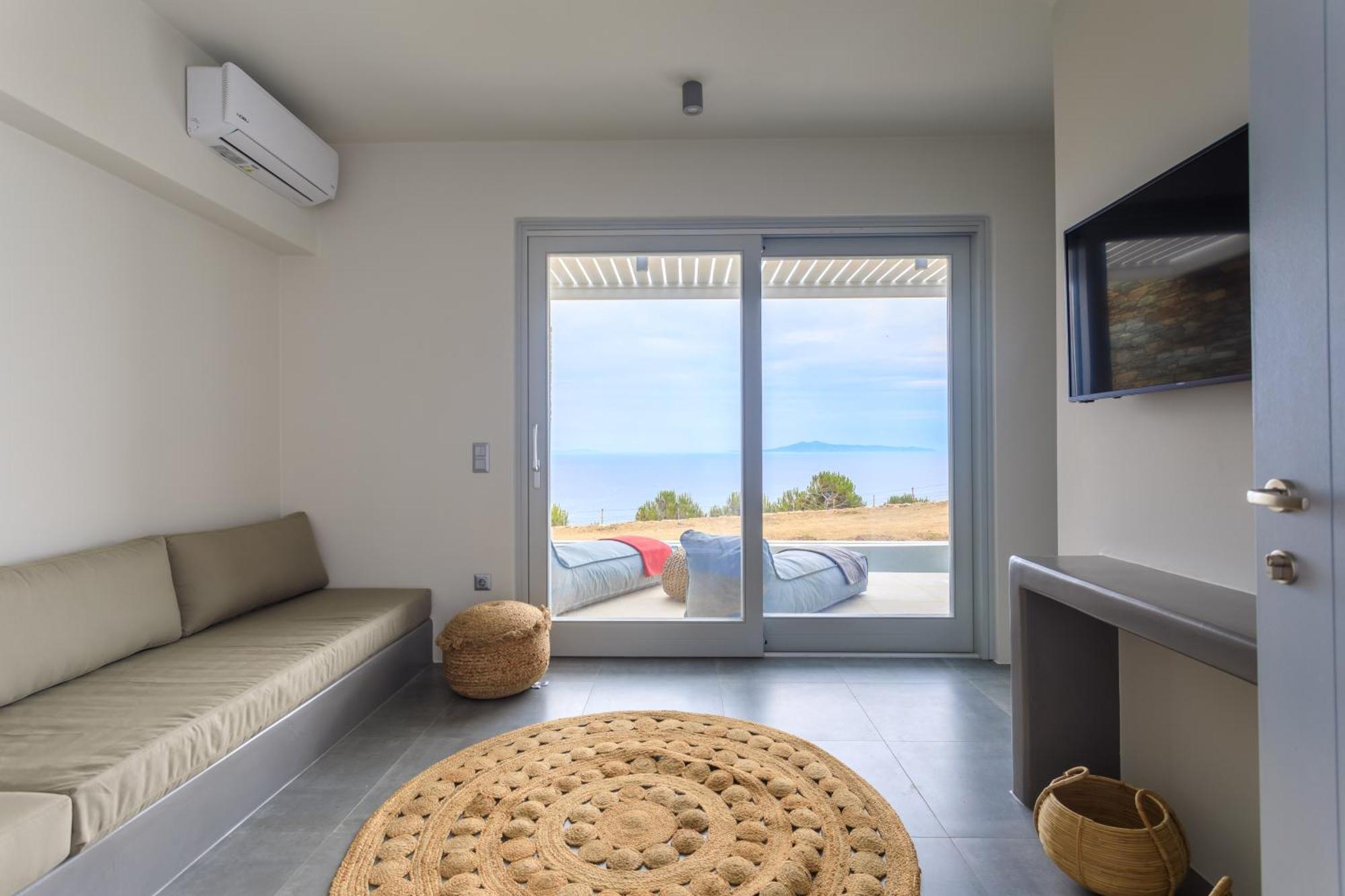 Iliades Luxury Boutique Suites Batsi  Room photo